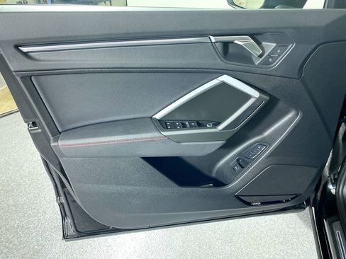 Used 2025 Audi Q3 2.0T Premium Plus w/ Premium Plus Package image 20