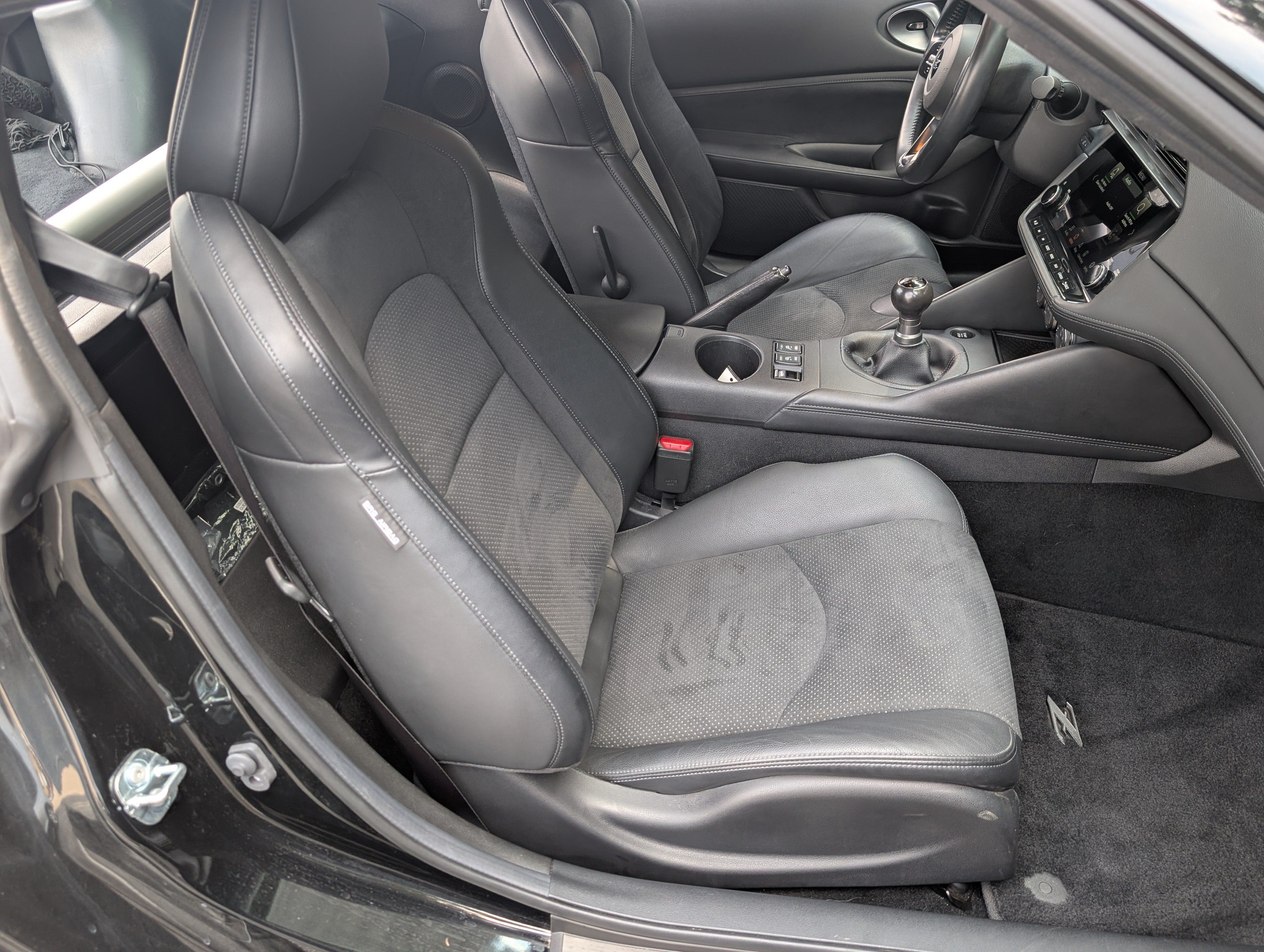 Used 2024 Nissan Z Performance w/ Floor Mat Package RWD image 18