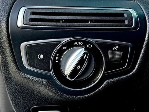 Used 2015 Mercedes-Benz C 300 Sedan image 24