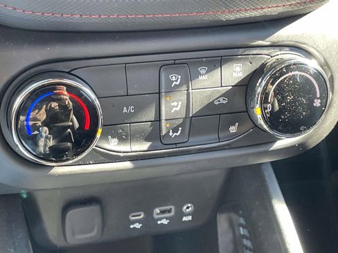 Used 2023 Chevrolet TrailBlazer RS image 17