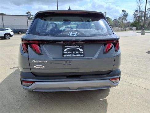 New 2026 Hyundai Tucson SE FWD image 3