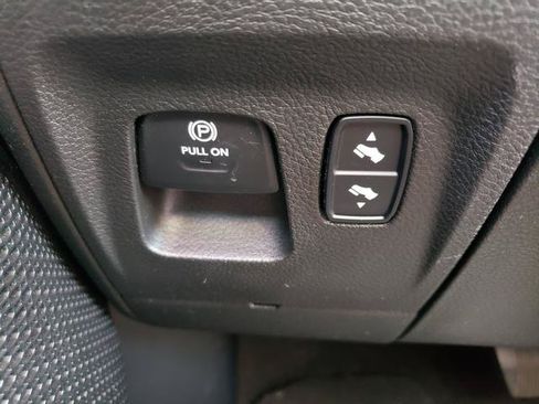 Used 2019 RAM 1500 Big Horn AWD/4WD image 24