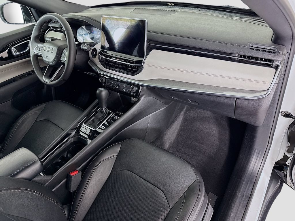Used 2023 Jeep Compass Limited AWD/4WD image 17