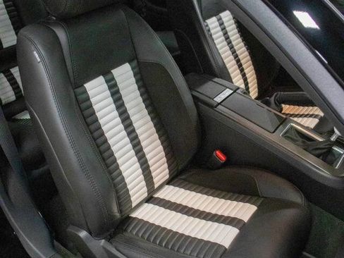 Used 2014 Ford Mustang Shelby GT500 image 38