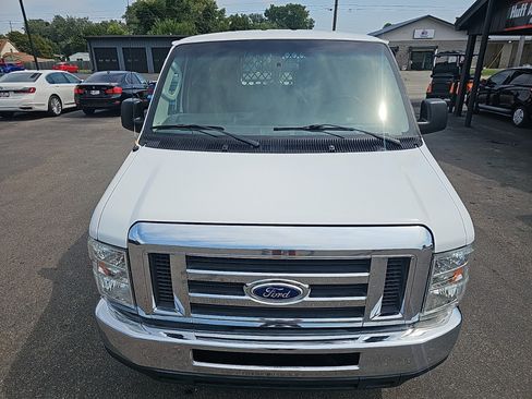 Used 2014 Ford E-250 and Econoline 250 w/ Power Group RWD image 10