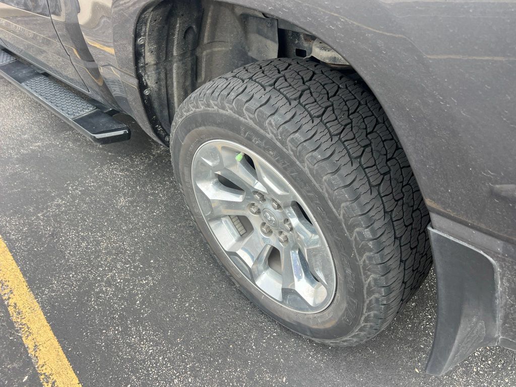 Used 2020 RAM 1500 Big Horn AWD/4WD image 7