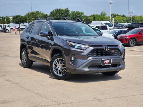 Used 2023 Toyota RAV4 XLE Premium FWD image 2