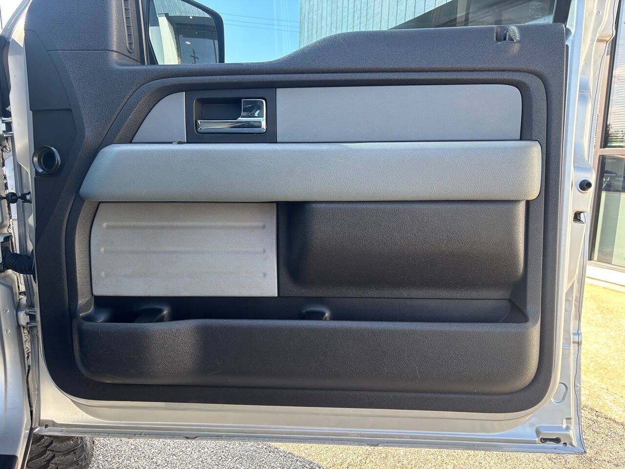 Used 2012 Ford F150 XLT w/ XLT Convenience Pkg AWD/4WD image 28