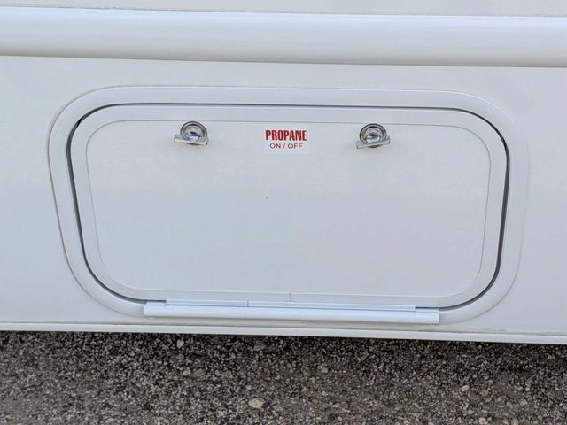 Used 2025 Chevrolet Express 3500 w/ RV Package RWD image 12