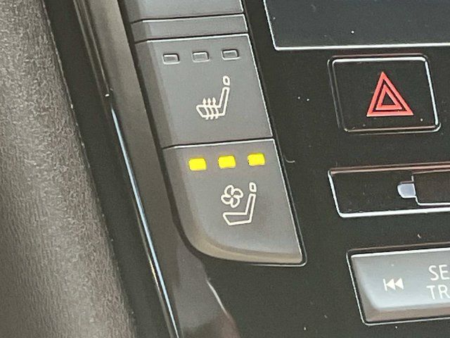 Used 2022 INFINITI QX55 Sensory w/ Lighting Package AWD/4WD image 42