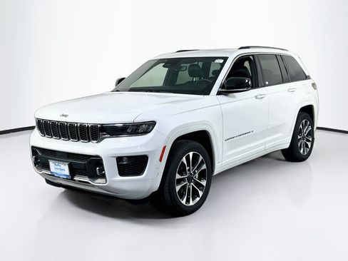 Used 2023 Jeep Grand Cherokee Overland AWD/4WD image 1
