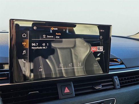 Used 2021 Audi A4 2.0T Premium w/ Convenience Package image 28