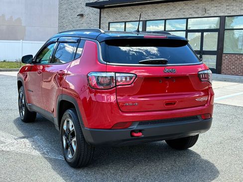 Used 2018 Jeep Compass Trailhawk w/ Navigation Group AWD/4WD image 5