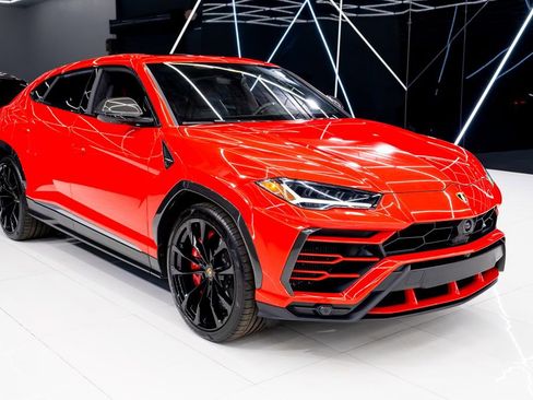 Used 2021 Lamborghini Urus image 7