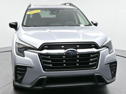Used 2024 Subaru Ascent Limited w/ Technology Package AWD/4WD image 2