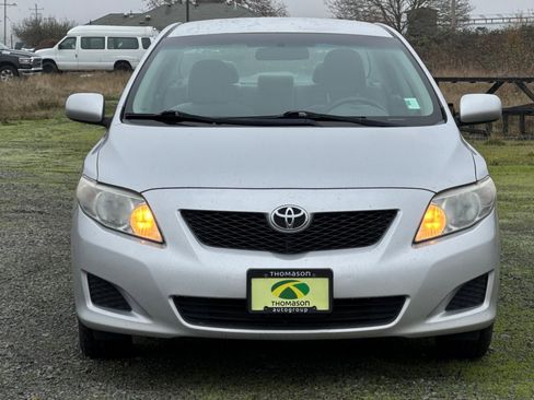 Used 2010 Toyota Corolla LE image 9