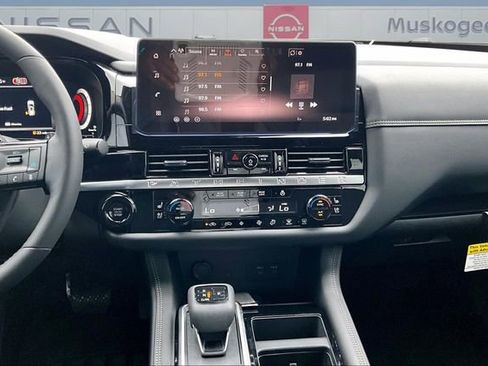 New 2026 Nissan Pathfinder Platinum w/ Cargo Package image 11