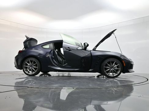Used 2025 Subaru BRZ Limited w/ Popular Package 2 image 38