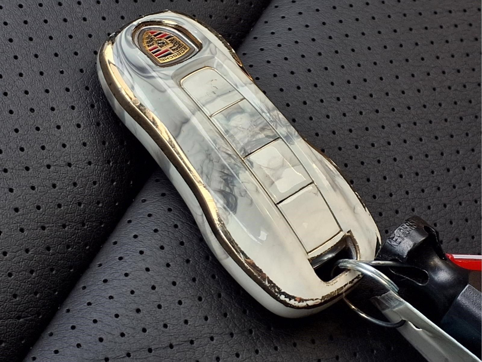 Used 2021 Porsche Cayenne AWD/4WD image 25
