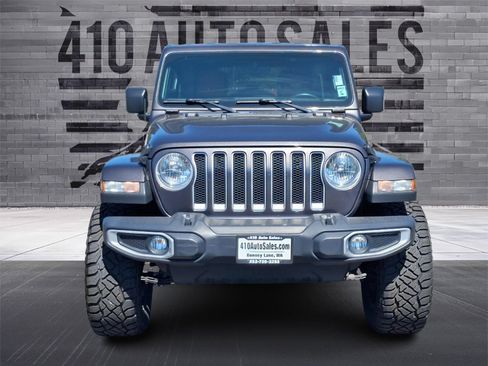 Used 2018 Jeep Wrangler Unlimited Sahara w/ Uconnect 4C Nav & Sound Group AWD/4WD image 5