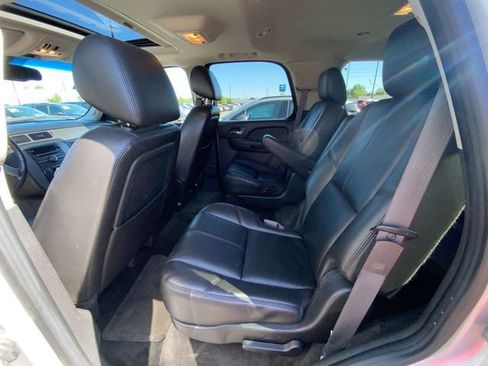 Used 2011 Chevrolet Tahoe LT w/ Luxury Package AWD/4WD image 19