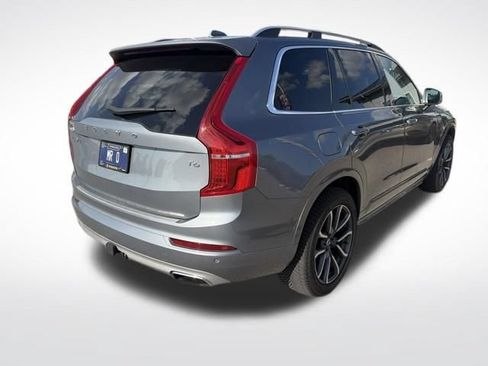 Used 2016 Volvo XC90 T6 Momentum w/ Momentum Plus Package AWD/4WD image 7