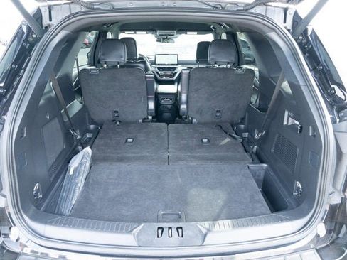 Used 2025 Ford Explorer ST-Line image 33