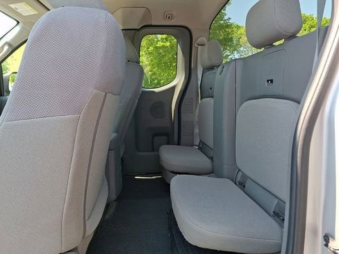 Used 2015 Nissan Frontier S RWD image 15