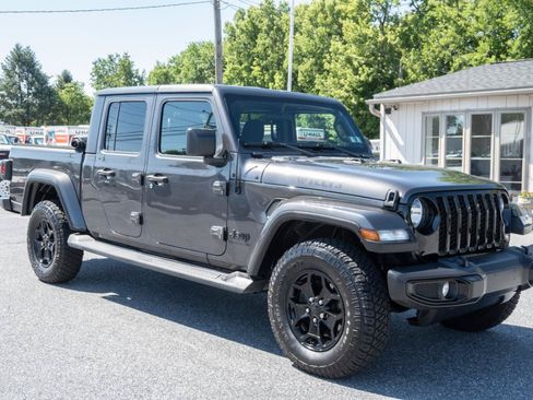 Used 2021 Jeep Gladiator Sport AWD/4WD image 4