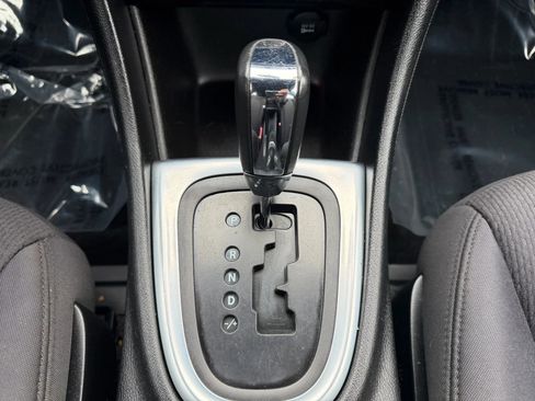 Used 2014 Chrysler 200 Touring image 13