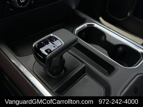 New 2026 GMC Sierra 1500 SLT AWD/4WD image 15