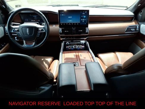 Used 2023 Lincoln Navigator Reserve AWD/4WD image 10