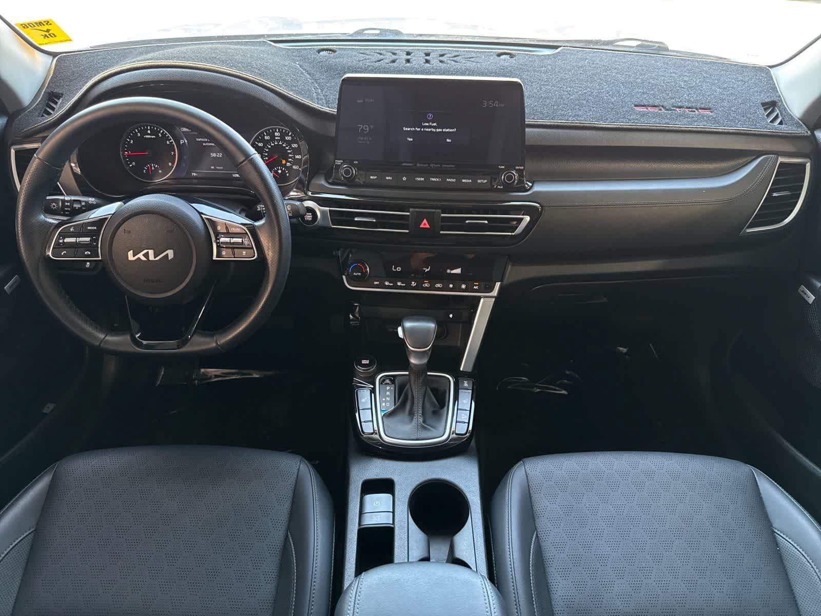 Used 2022 Kia Seltos SX w/ Sunroof Package AWD/4WD image 4