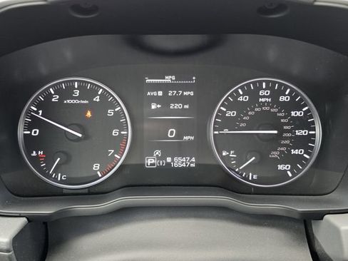 Used 2024 Subaru Crosstrek 2.0i Premium AWD/4WD image 32