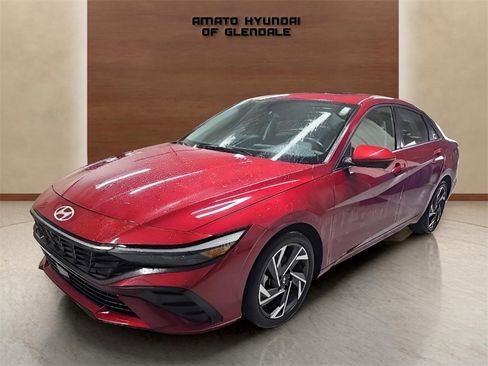 Certified 2024 Hyundai Elantra Limited image 1