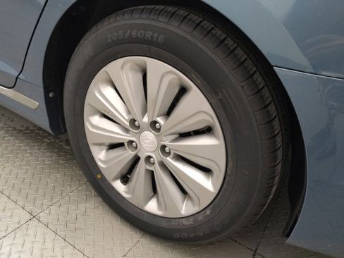 Used 2016 Hyundai Sonata SE image 31