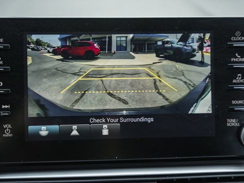 Used 2022 Honda Accord Sport image 38