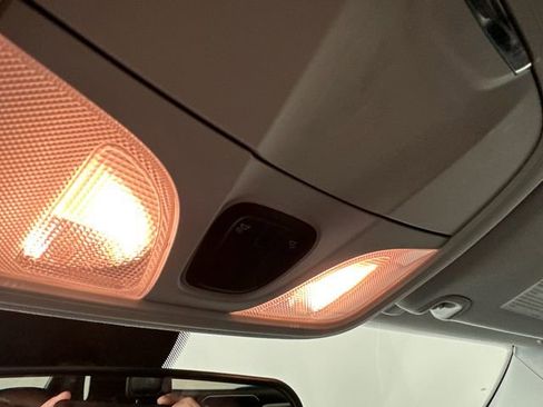 Certified 2019 Jeep Cherokee Latitude Plus w/ Cold Weather Group image 33