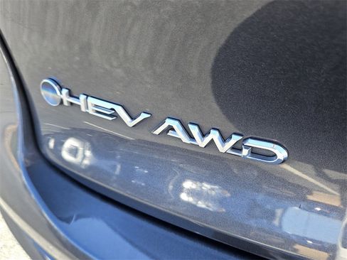 Used 2024 Toyota Crown XLE image 11