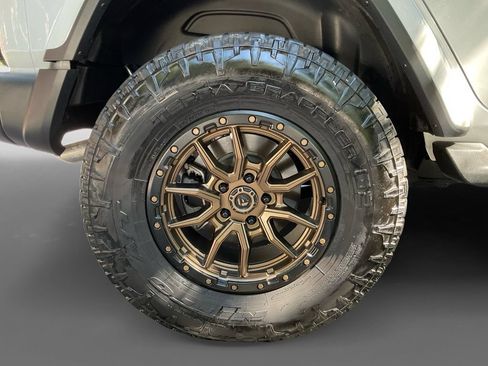 Used 2021 Jeep Wrangler Unlimited Sahara AWD/4WD image 10