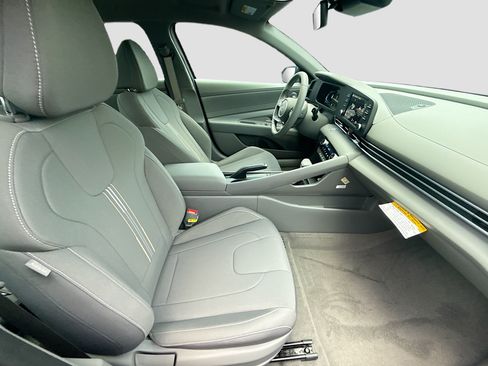 New 2026 Hyundai Elantra Sport FWD image 20