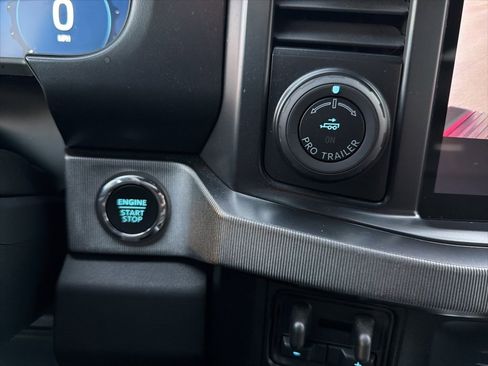 Used 2024 Ford F250 Platinum w/ FX4 Off-Road Package image 20