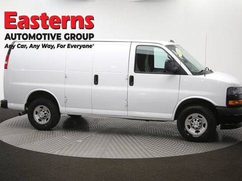 Used 2021 Chevrolet Express 2500 RWD image 43
