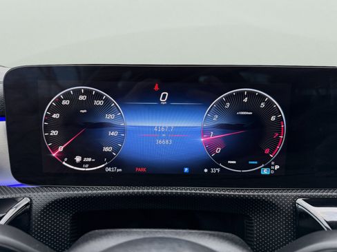 Used 2025 Mercedes-Benz CLA 250 4MATIC image 15