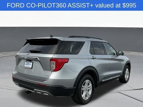 Used 2024 Ford Explorer XLT w/ Equipment Group 202A AWD/4WD image 3