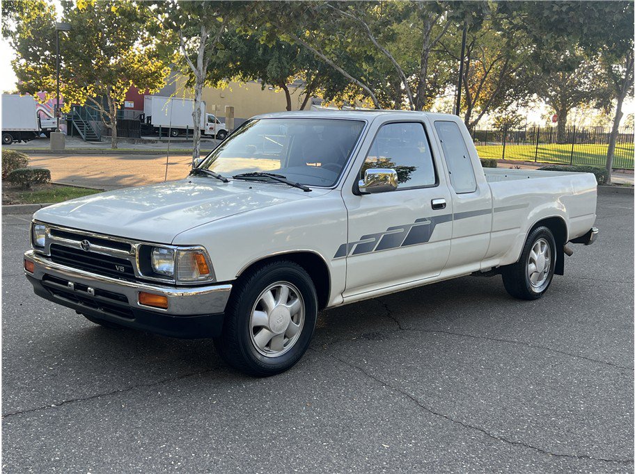 Used 1992 Toyota Pickup SR5 RWD image 1