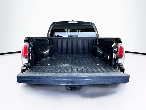 Used 2023 Toyota Tacoma Limited AWD/4WD image 31