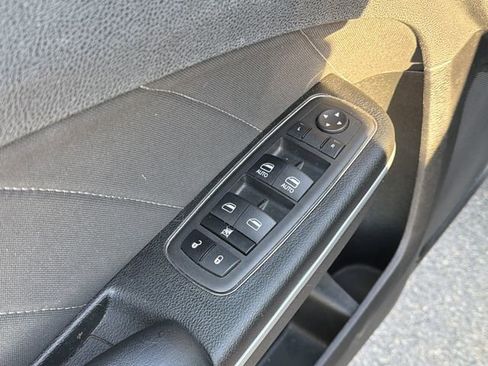 Used 2023 Dodge Charger SXT image 19