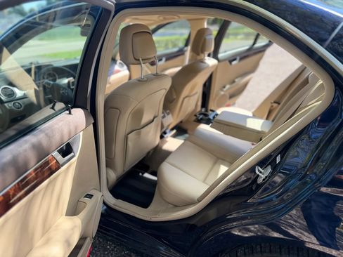 Used 2014 Mercedes-Benz C 250 Sedan image 5