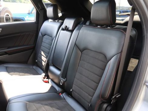 Certified 2024 Ford Edge ST-Line AWD/4WD image 28